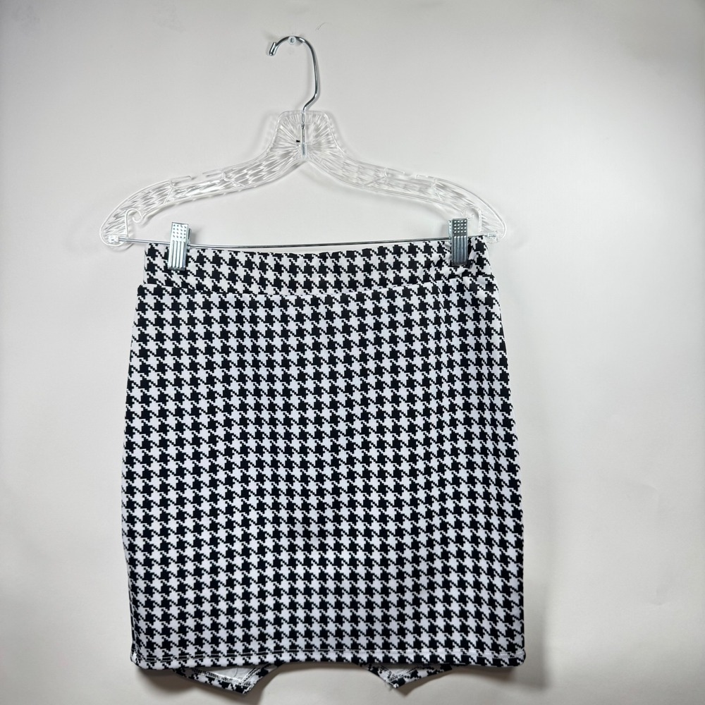 Rue21 Black White Houndstooth Tulip Wrap Mini Skirt Large Stretch Knit